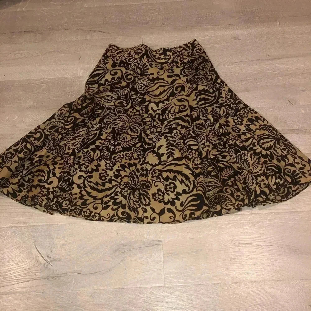 Jones New York/women’s skirt sz 8